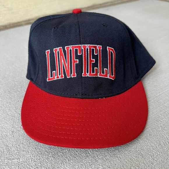 Vintage Linfield College Pro Line Fitted Hat Size 7 5/8 - Picture 1 of 4